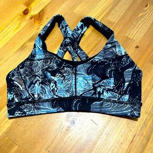Lululemon stash and run bra size 4